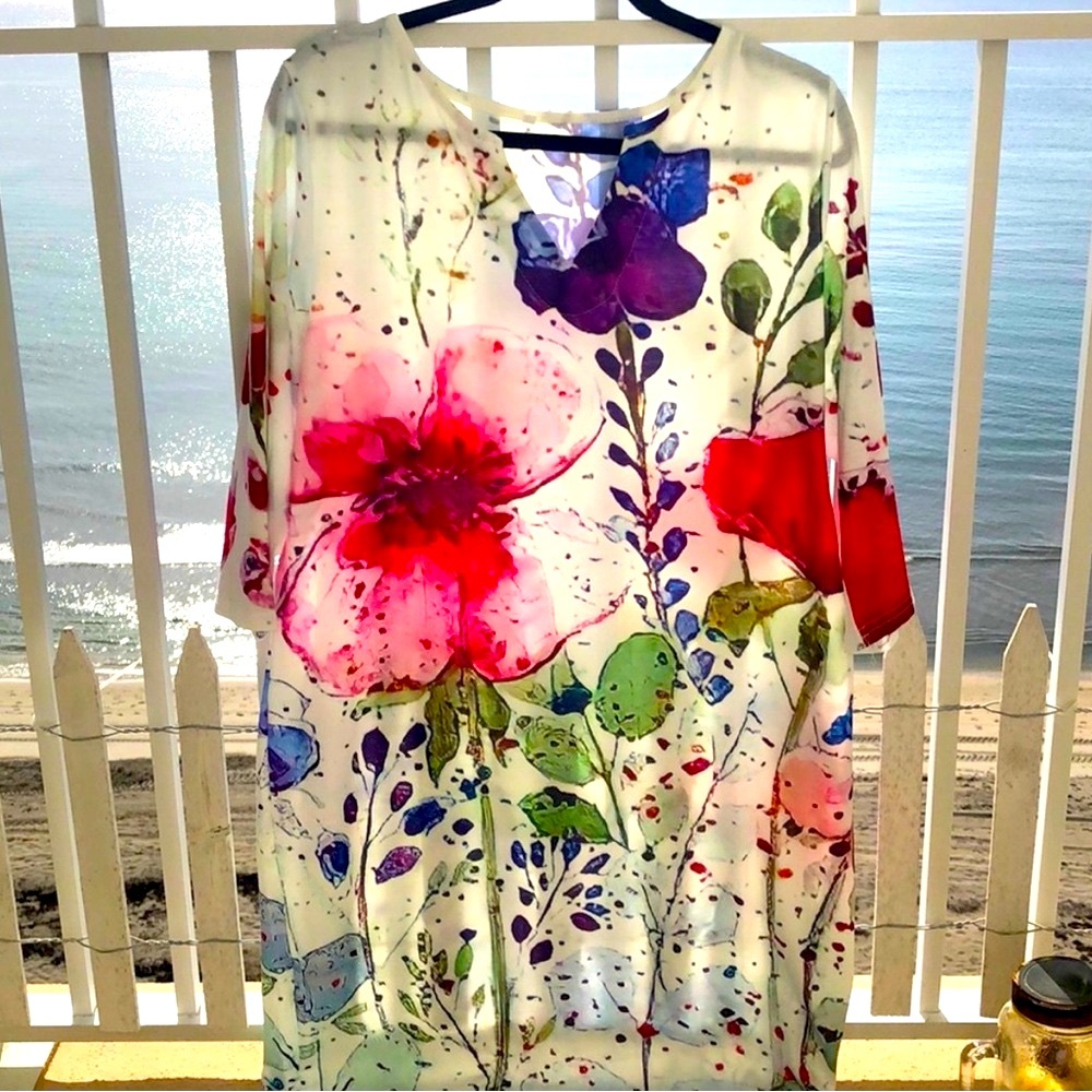 Colorful FLORAL “V” NECK DRESS NWOT